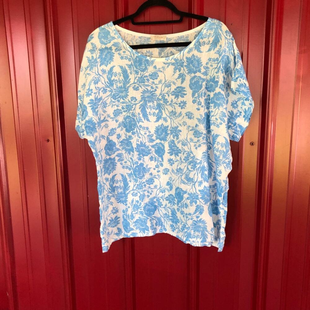 Bellambia Top Italy 100% Linen Blue White Floral Sz L Short Sleeve Lightweight